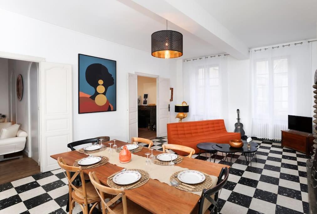 Apartamento L'hotel Particulier, 120m2, Hypercentre, Wifi / Conciergeriedamecarcas Carcasona